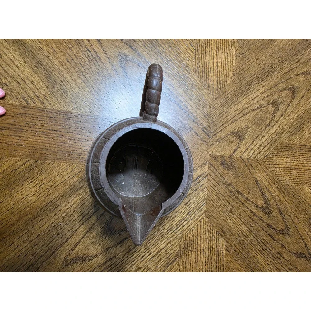 Vintage Walker's DeLuxe Bourbon Barrel Pitcher Brown Plastic Barware Whiskey 6in